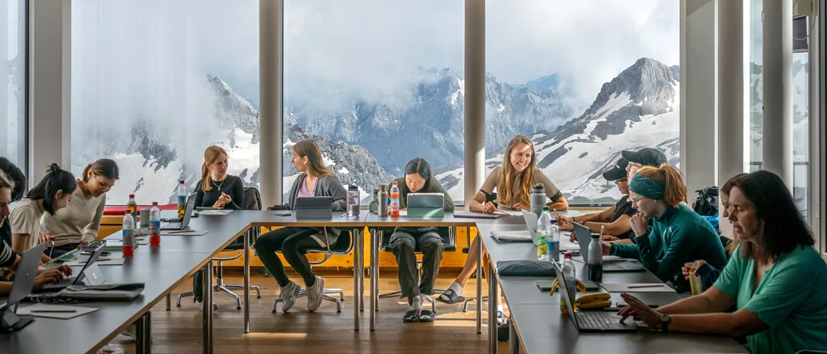 Internationale Masterstudierende auf Hochgebirgsexkursion