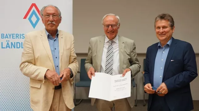 Prof. Manfred Miosga, Präsident der Akademie, Prof. Alois Heißenhuber und Ehrenpräsident Prof. Magel