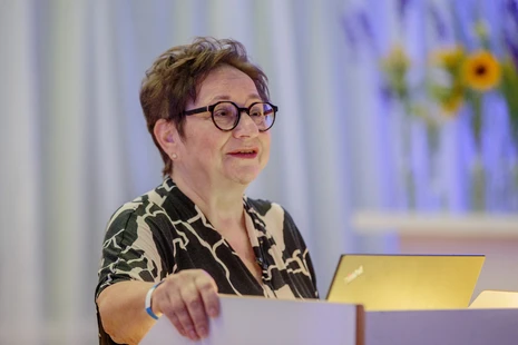 Rede der Dekanin auf der Graduation Ceremony